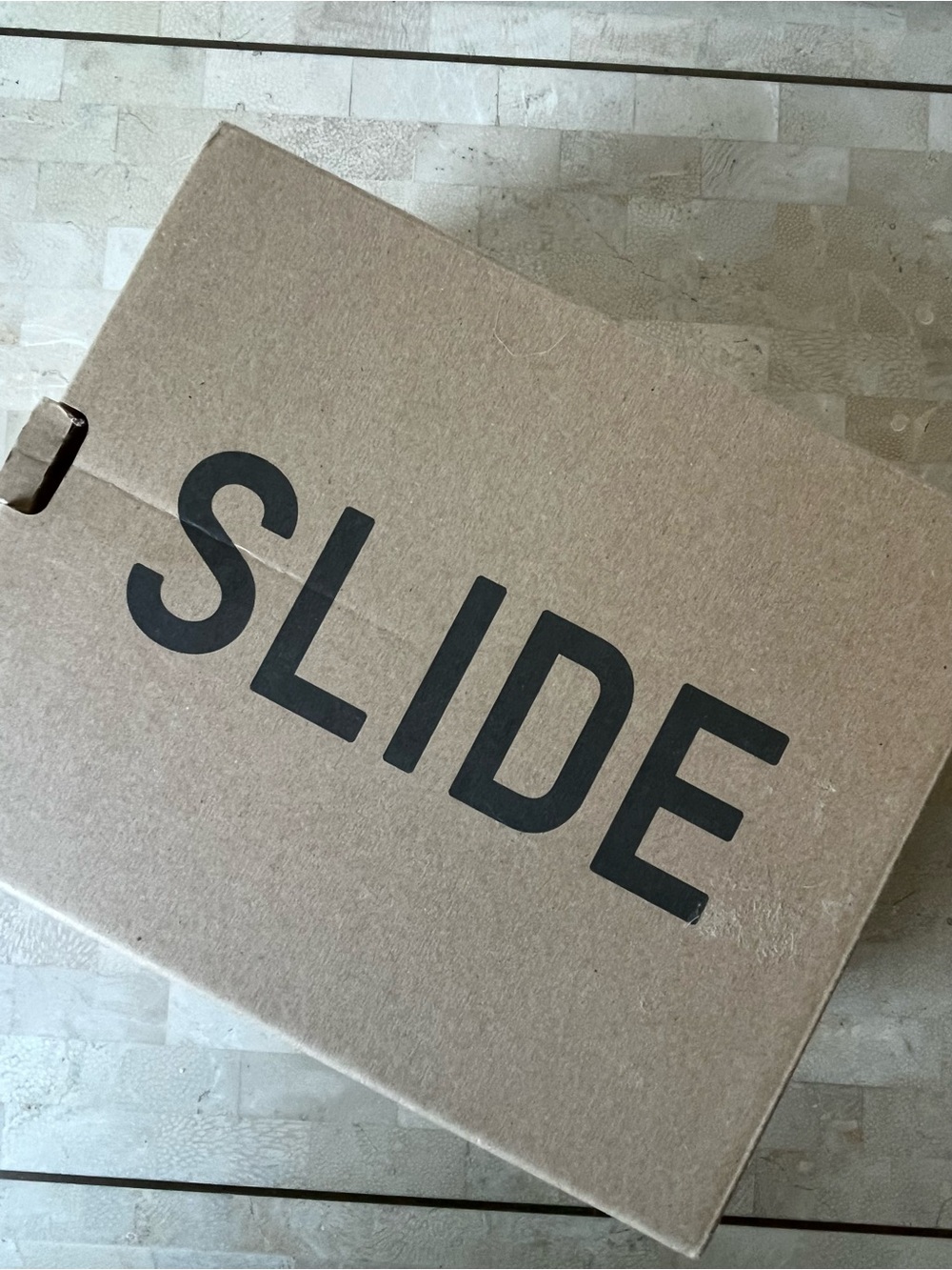 Yeezy Slides - Picture 3 of 5
